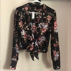 Brand new Nasty Gal floral tie up blouse
